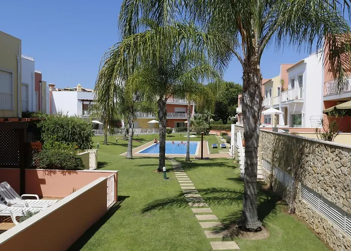 Solar Do Golfe 101 - By Sun شقة *